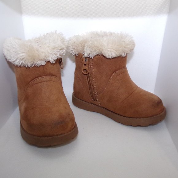 Cat And jack Winter Boots Girls Size 6 Great gently worn condition! - Picture 7 of 8